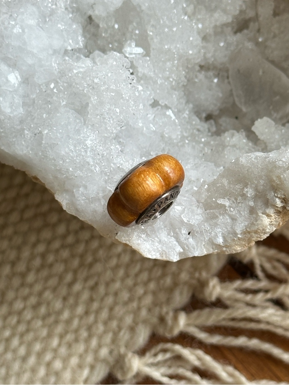 Pandora Scalloped Wooden Murano